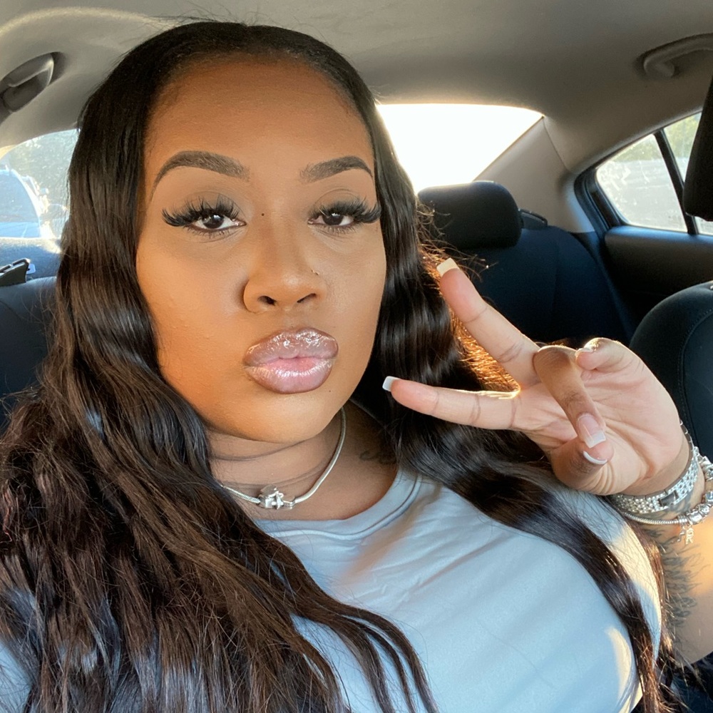 Meet your Posher, Rae